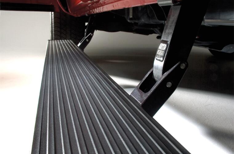 AMP Research PowerStep Black Includes OEM style illumination > excludes limited with cladding <<